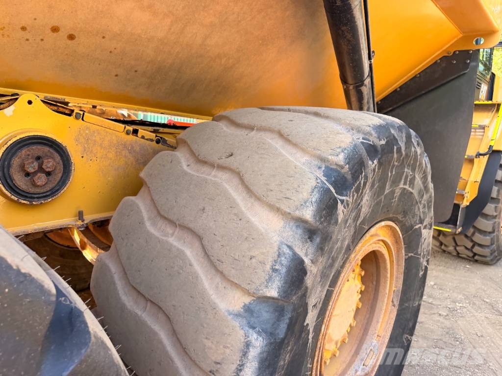CAT 730 C 30 TON ADT Csuklósdömperek