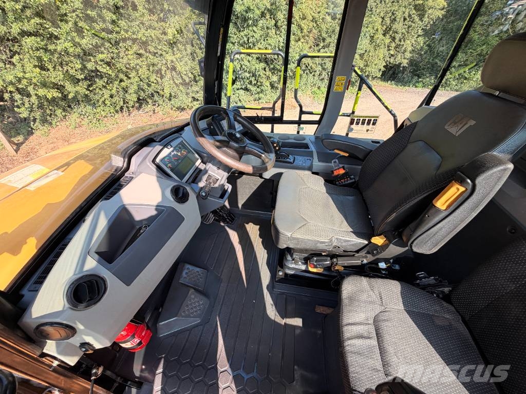 CAT 730 C 30 TON ADT Csuklósdömperek