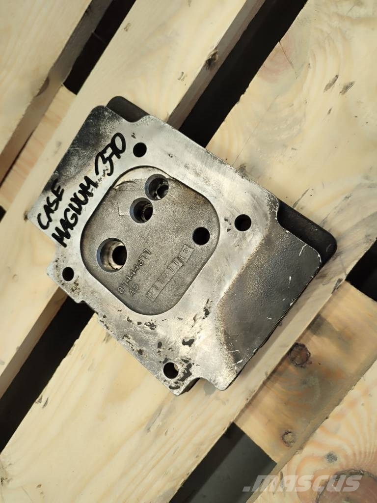 Case IH Valve Plate 87444977 Case 370 Magnum Motorji