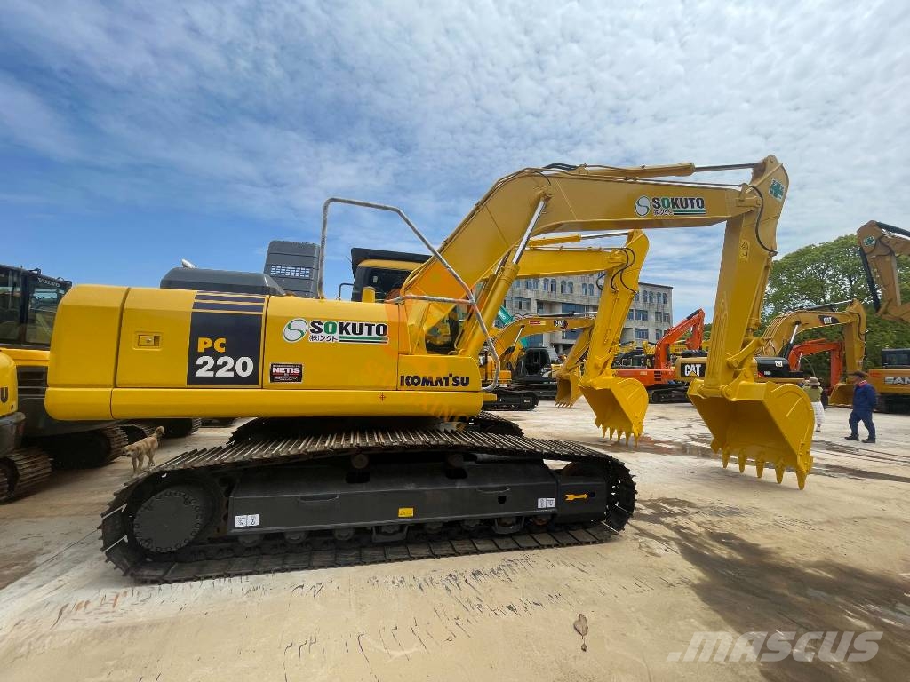 Komatsu PC 220 Gravemaskiner på larvebånd