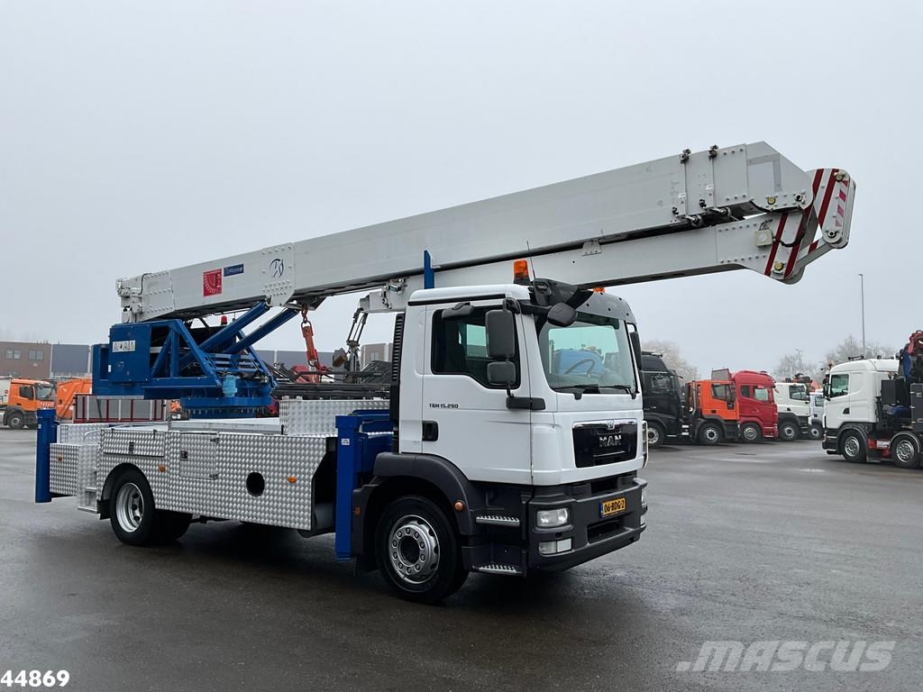 MAN TGM 15.290 Klaas 35 meter Dachdecker Kran Mobiilinosturit