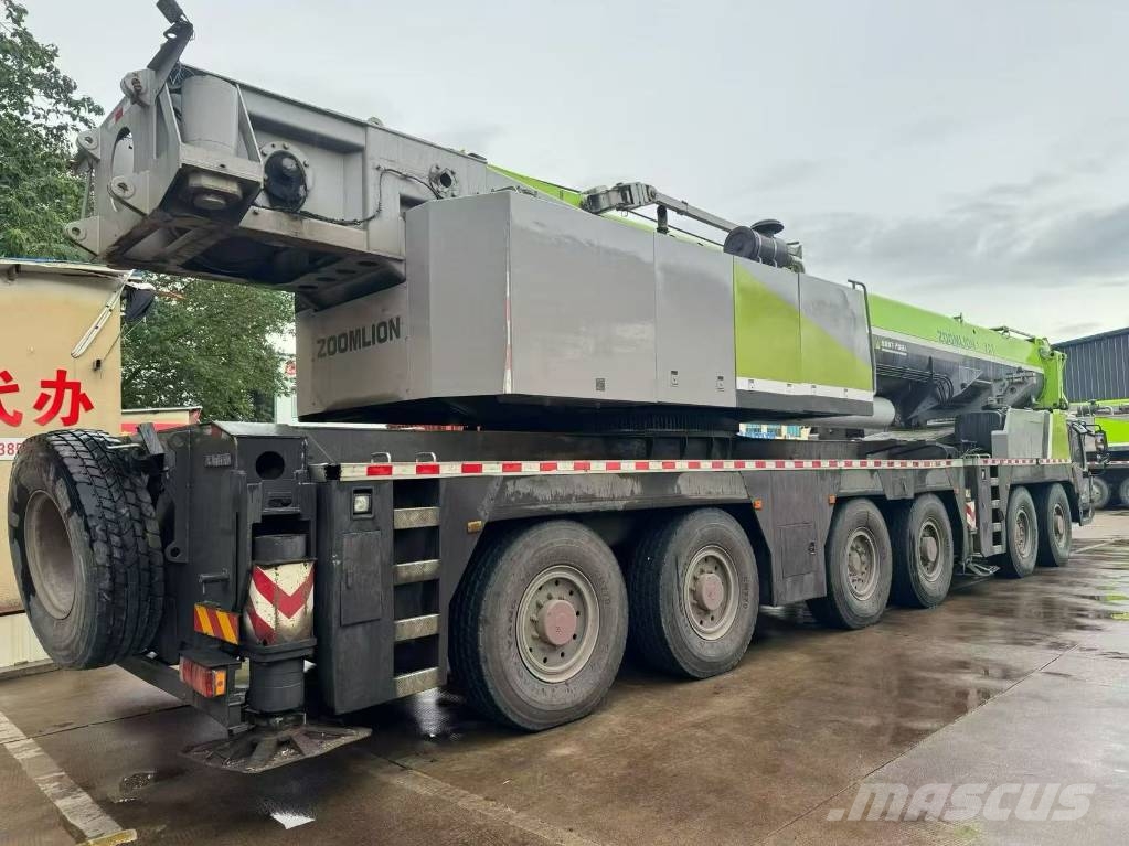 Zoomlion ZAT3000V753 Автокраны