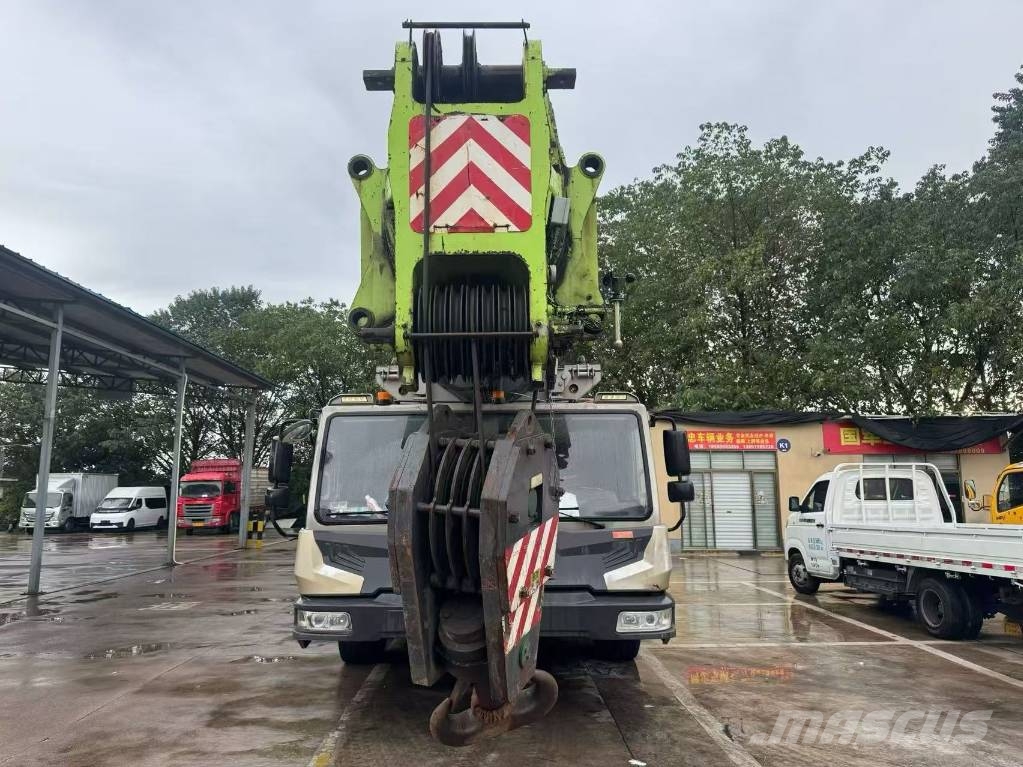 Zoomlion ZAT3000V753 Автокраны