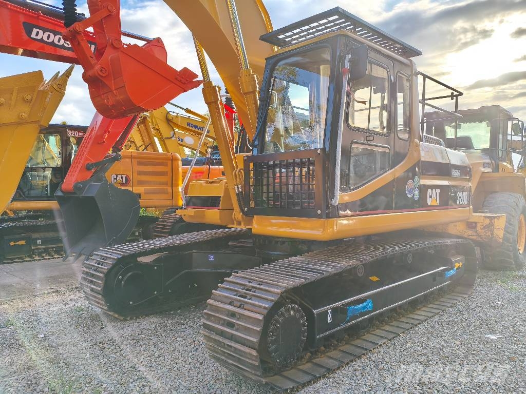 CAT 320 B L Crawler excavators