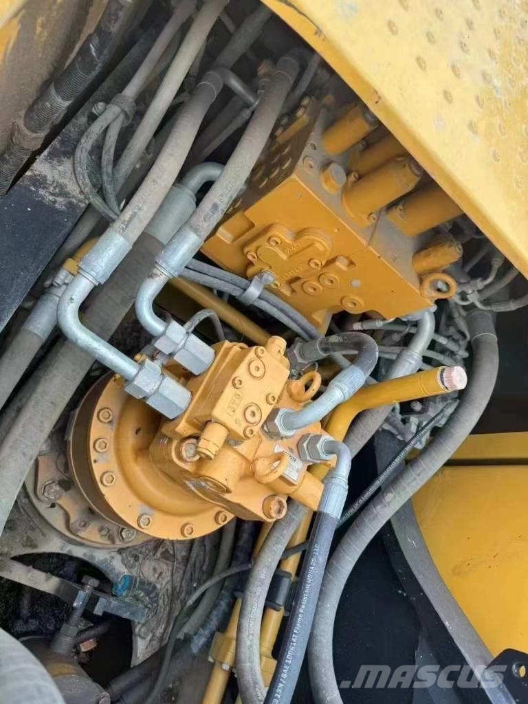 Sany SY 215 C Pásová rýpadla