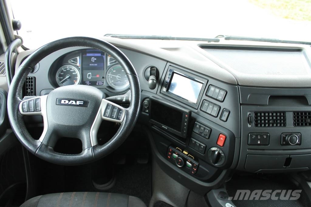 DAF XF 530 FTT Truck Tractor Units