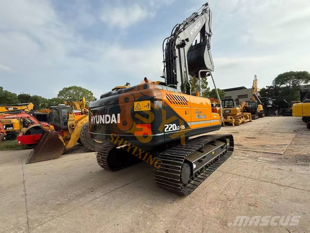 Hyundai R220-9 Escavadoras de rastos
