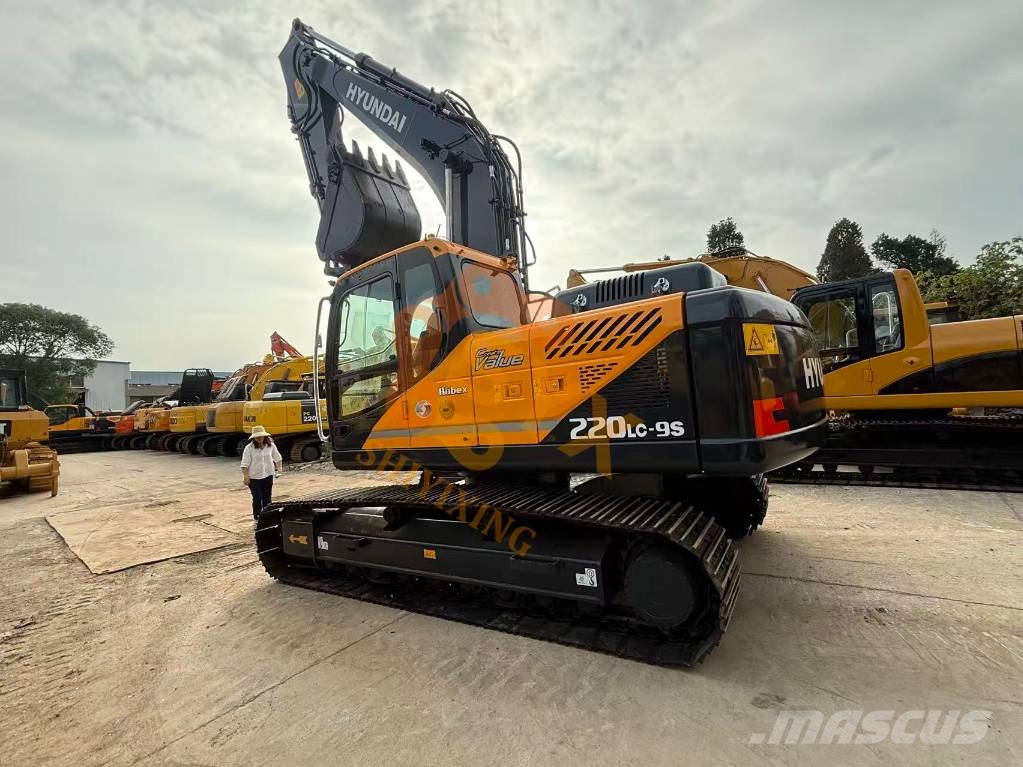 Hyundai R220-9 Escavadoras de rastos