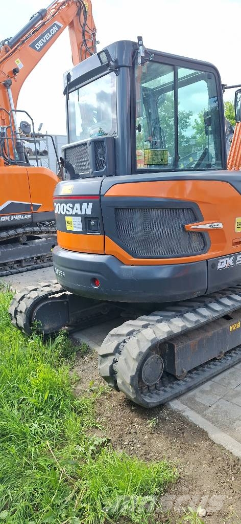 Doosan Kurzheckbagger DX 55R-7 Escavadeiras de rodas