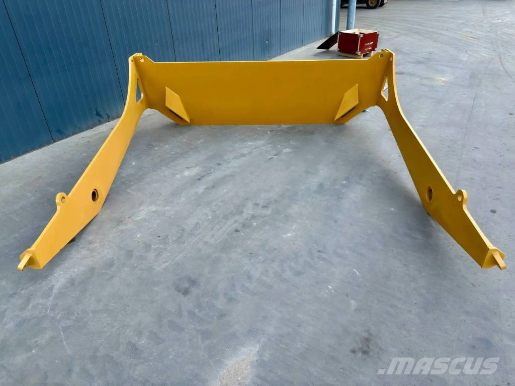 CAT 345C additional 4 ton counter weight Інше обладнання