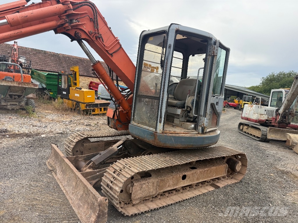 Hitachi EX 75 UR Μίνι εκσκαφείς 7t - 12t