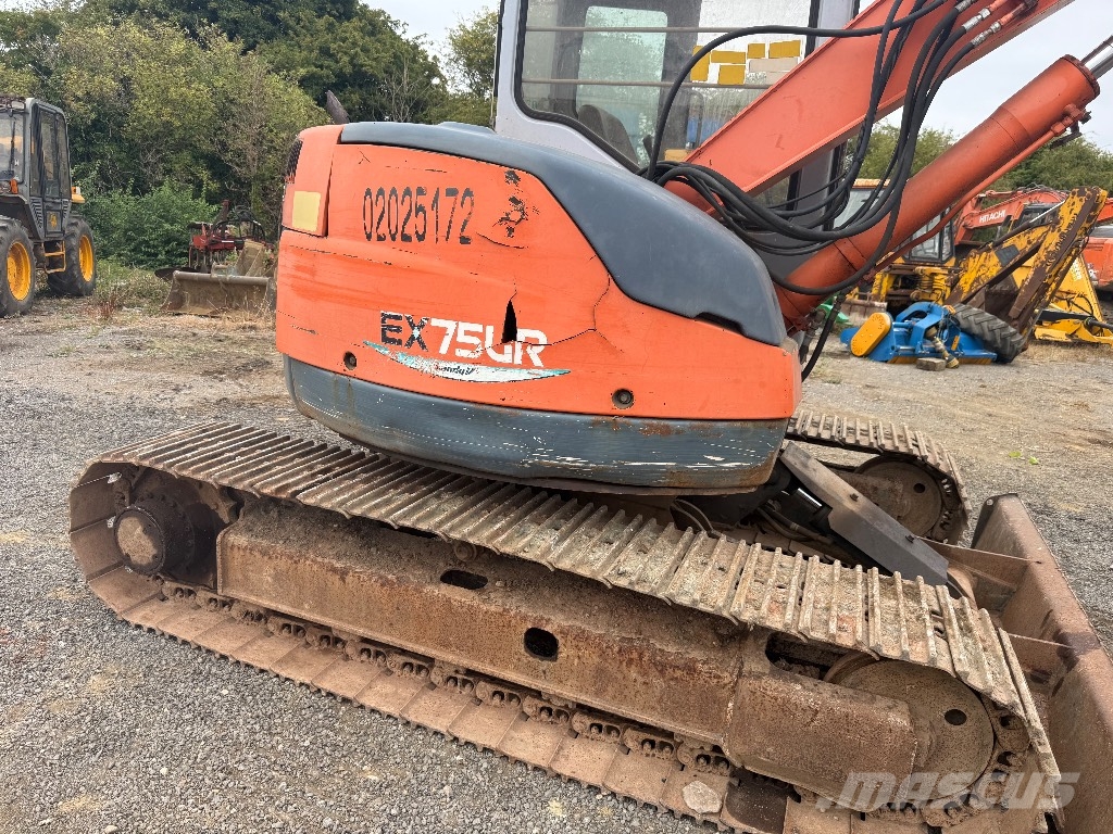 Hitachi EX 75 UR Μίνι εκσκαφείς 7t - 12t