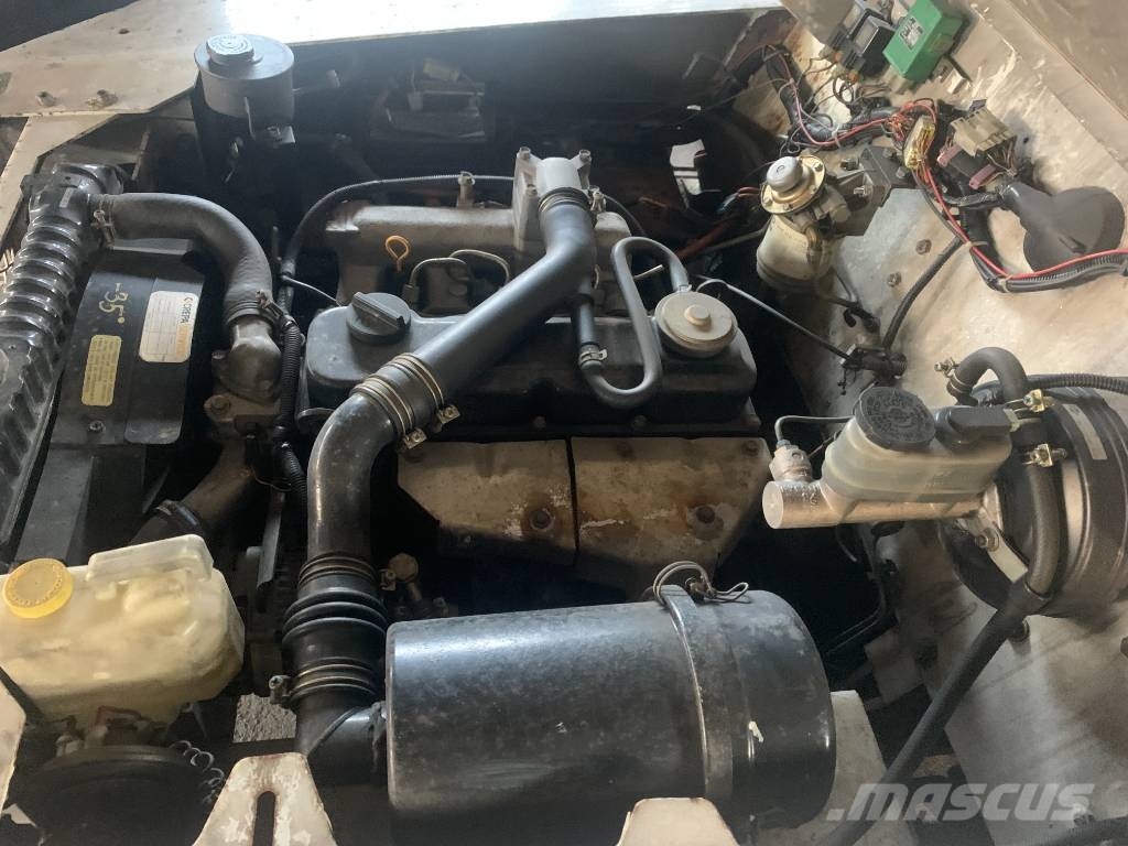 Nissan ET02A20U V-2212 EO Airport equipment