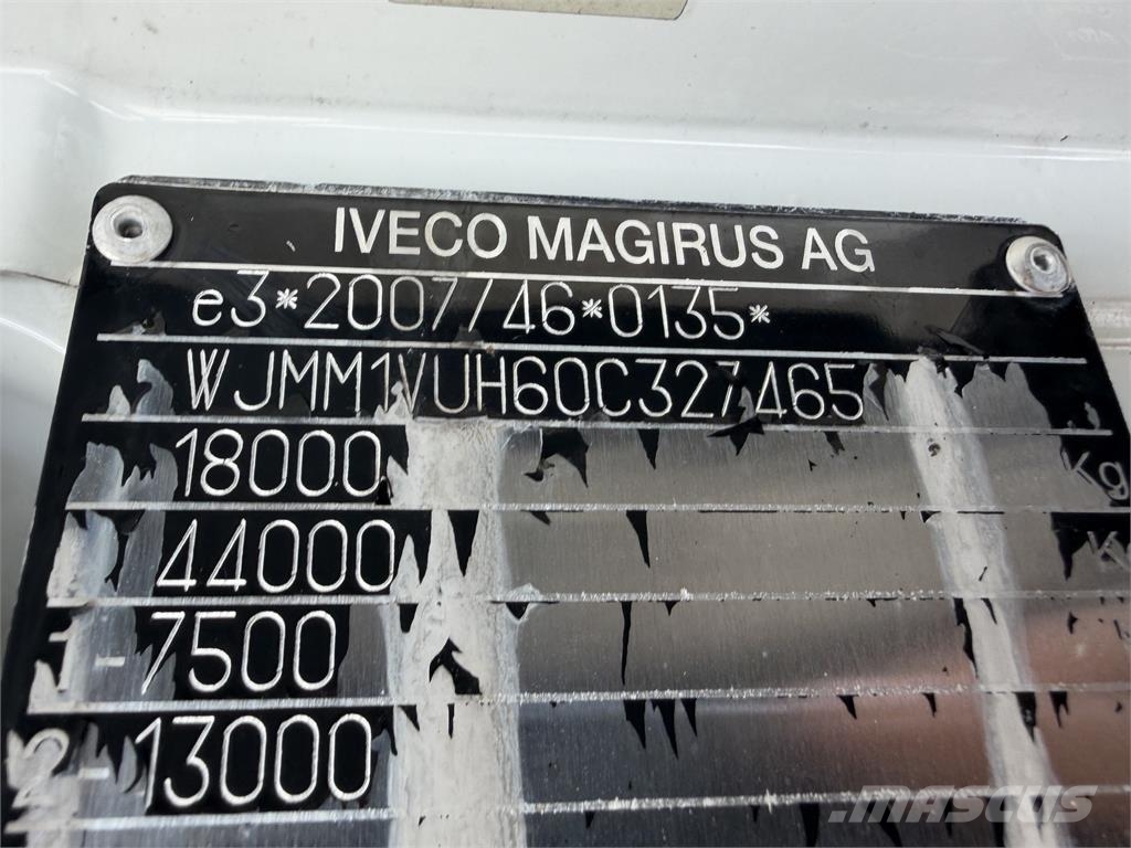 Iveco Stralis VIN 465 وحدات الجر
