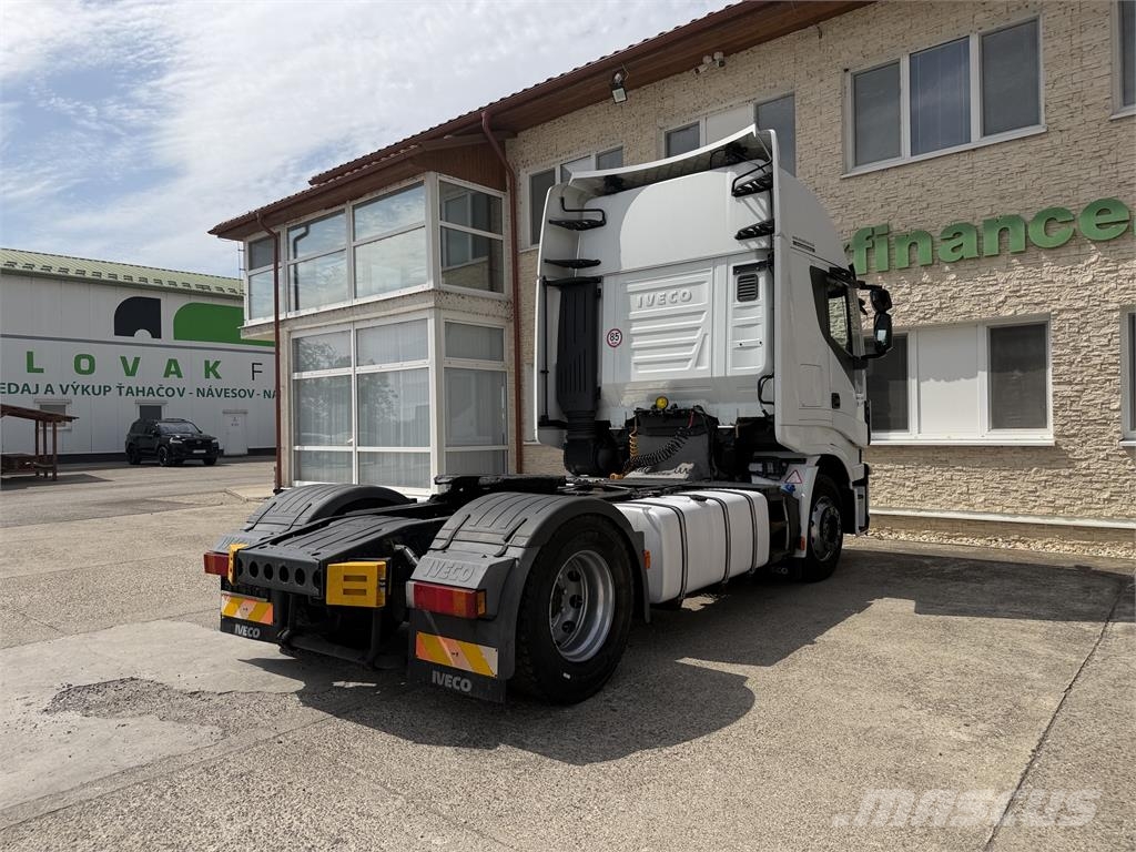Iveco Stralis VIN 465 وحدات الجر
