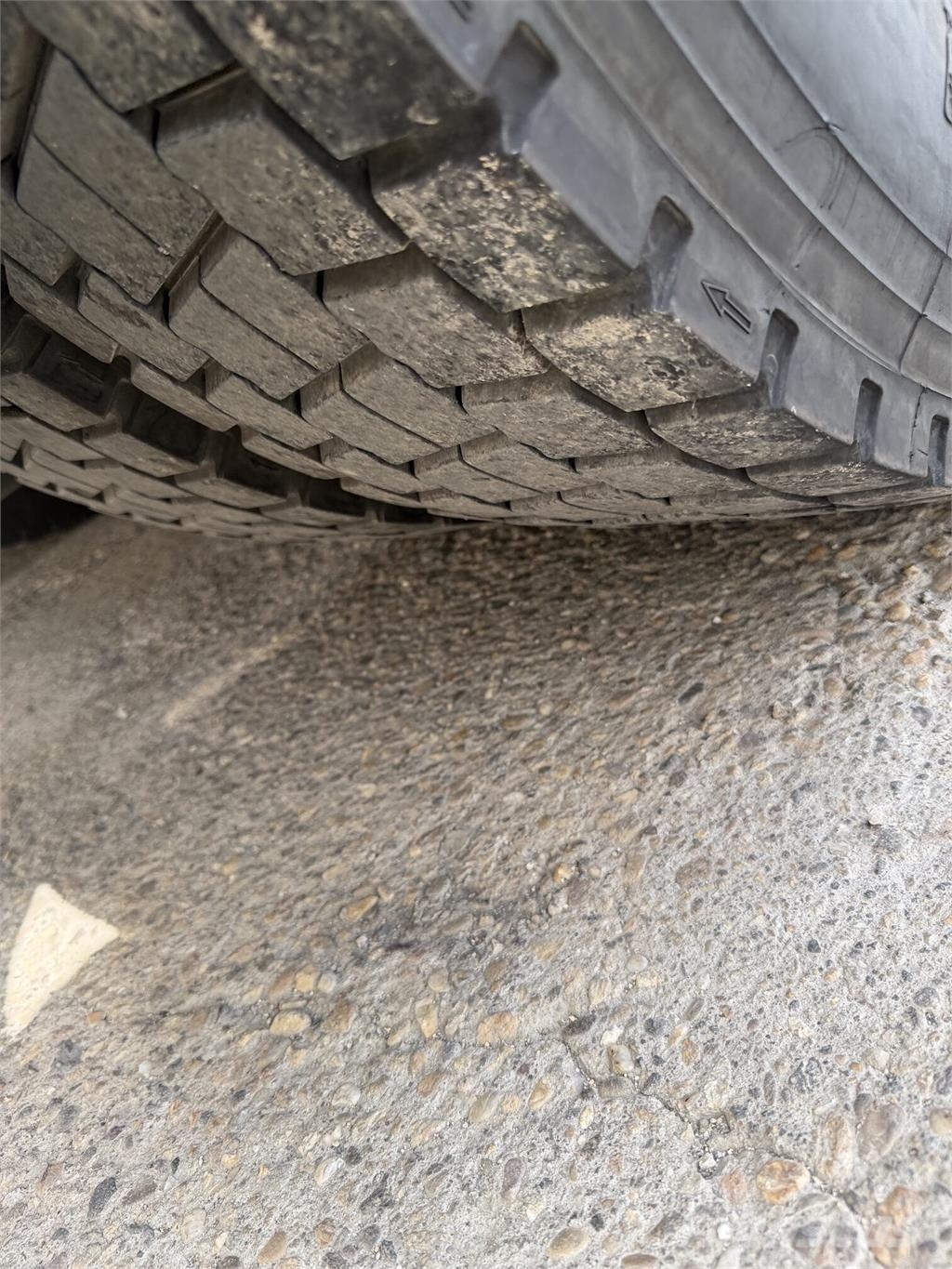 Iveco Stralis VIN 465 وحدات الجر