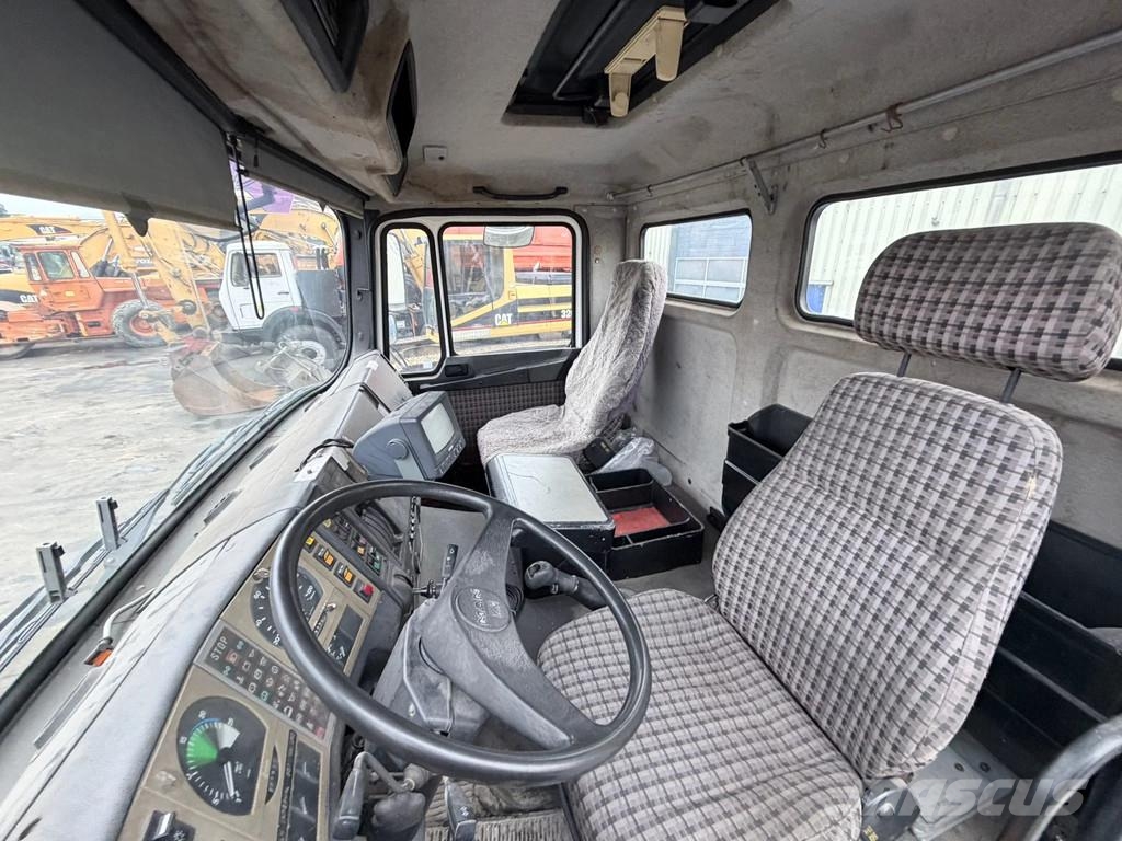 MAN 26 .332 Chassis Cabine 6x4 Manual Gearbox Big Axle Trækkere