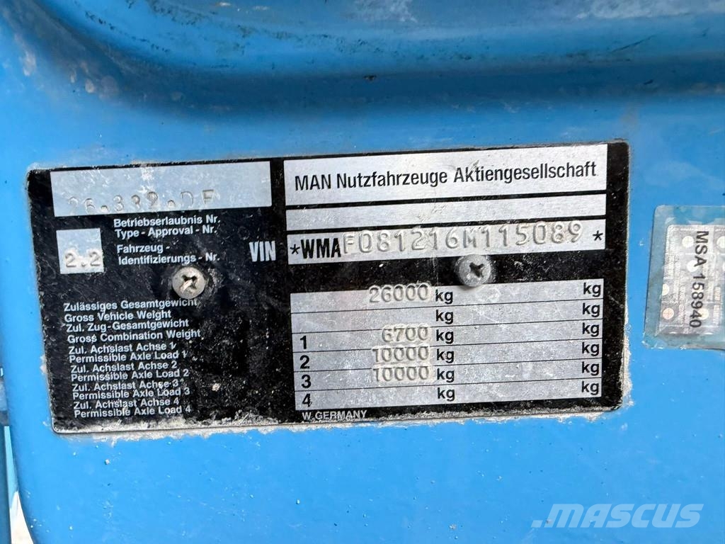 MAN 26 .332 Chassis Cabine 6x4 Manual Gearbox Big Axle Trækkere