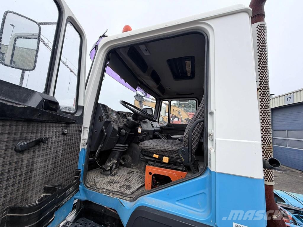 MAN 26 .332 Chassis Cabine 6x4 Manual Gearbox Big Axle Trækkere