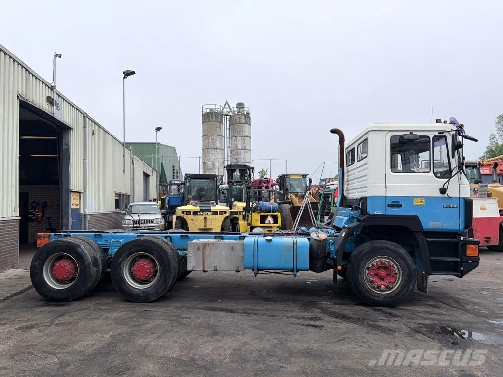 MAN 26 .332 Chassis Cabine 6x4 Manual Gearbox Big Axle Trækkere