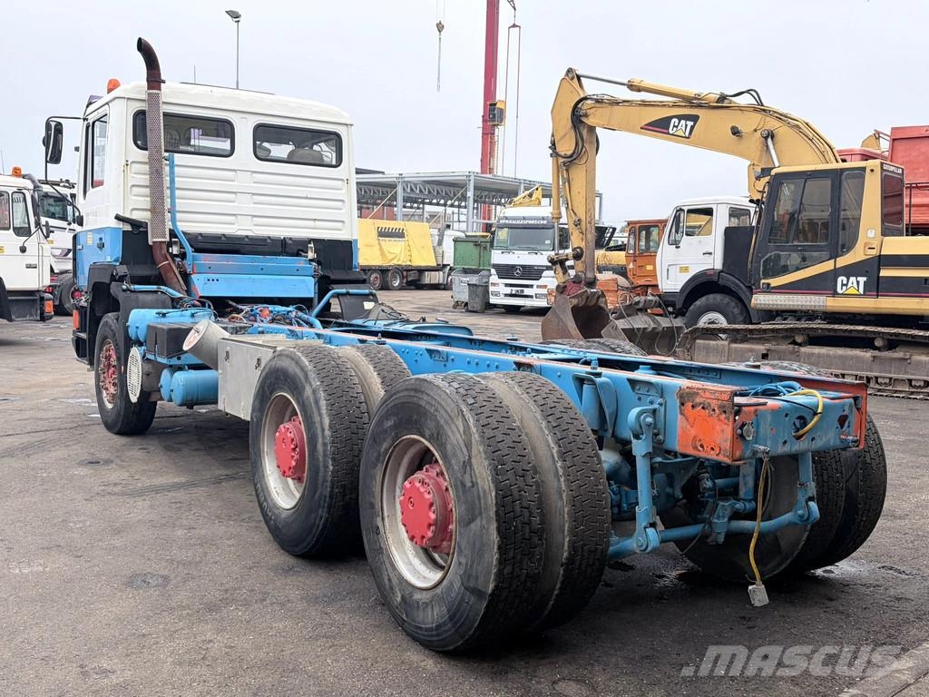 MAN 26 .332 Chassis Cabine 6x4 Manual Gearbox Big Axle Trækkere