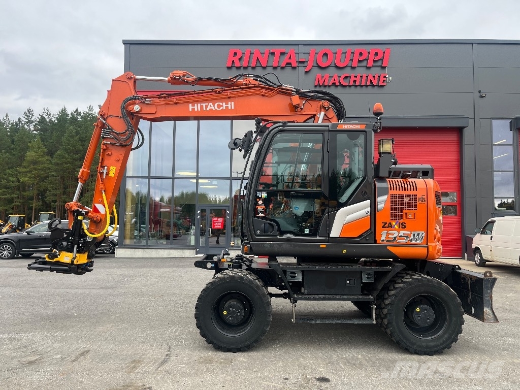 Hitachi ZX 135 W-7 / Huippu varusteet, Vuokrakone! - koparki