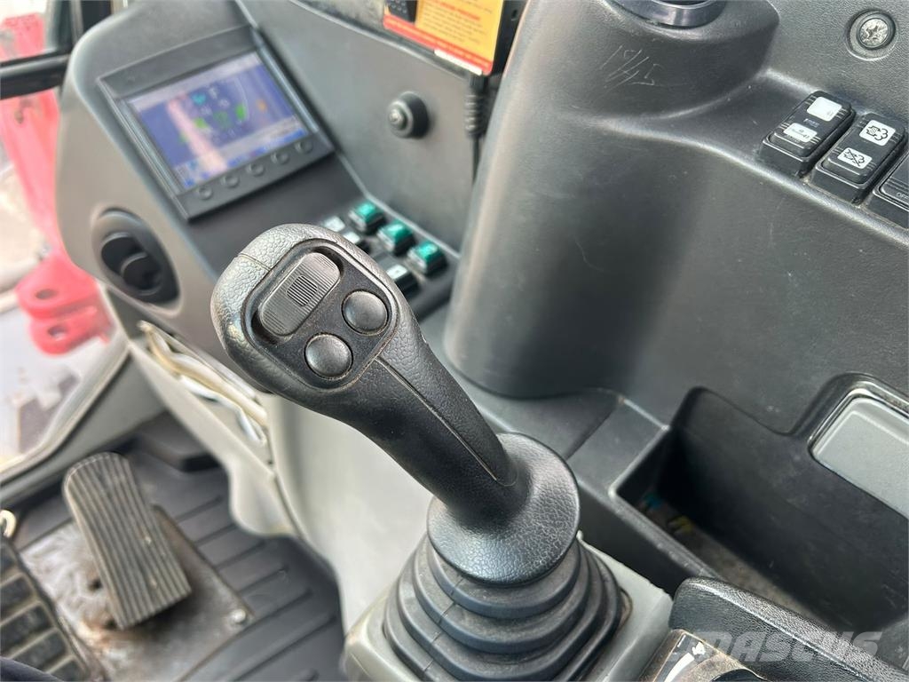 Takeuchi TB295W PYÖRITTÄJÄLLÄ Excavadoras de ruedas