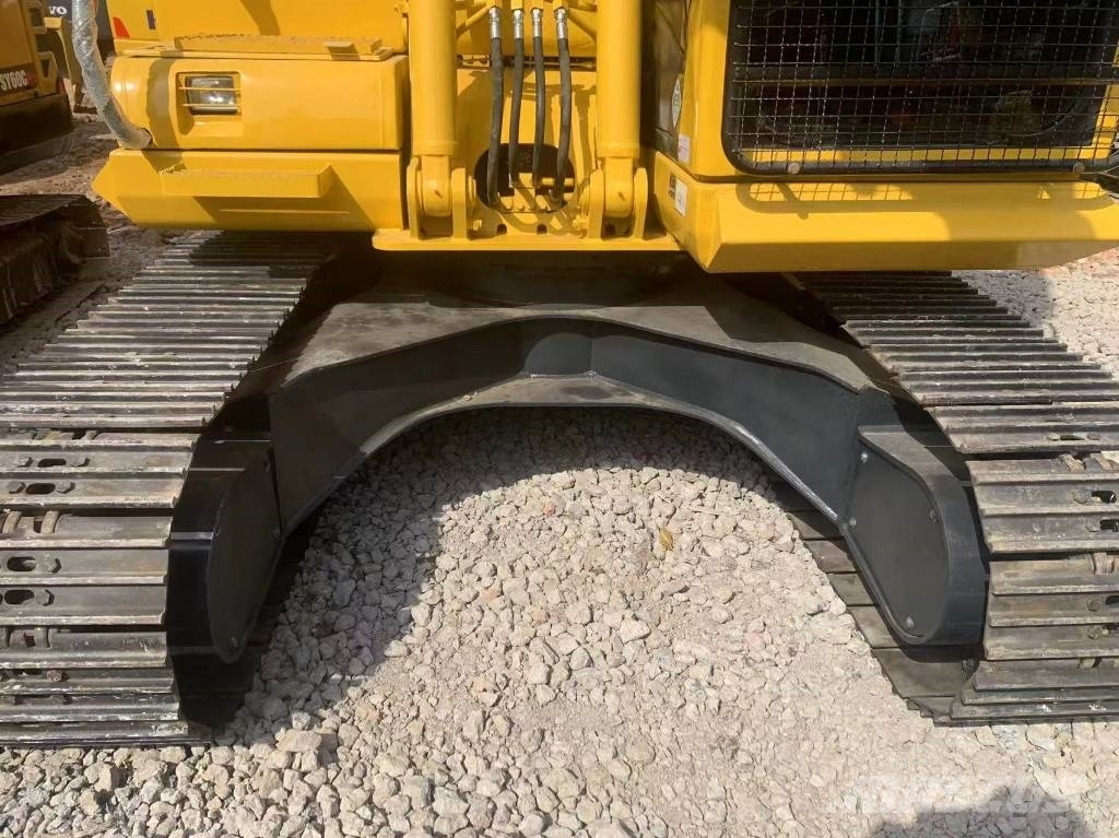 Komatsu PC 130-7 中型挖掘机