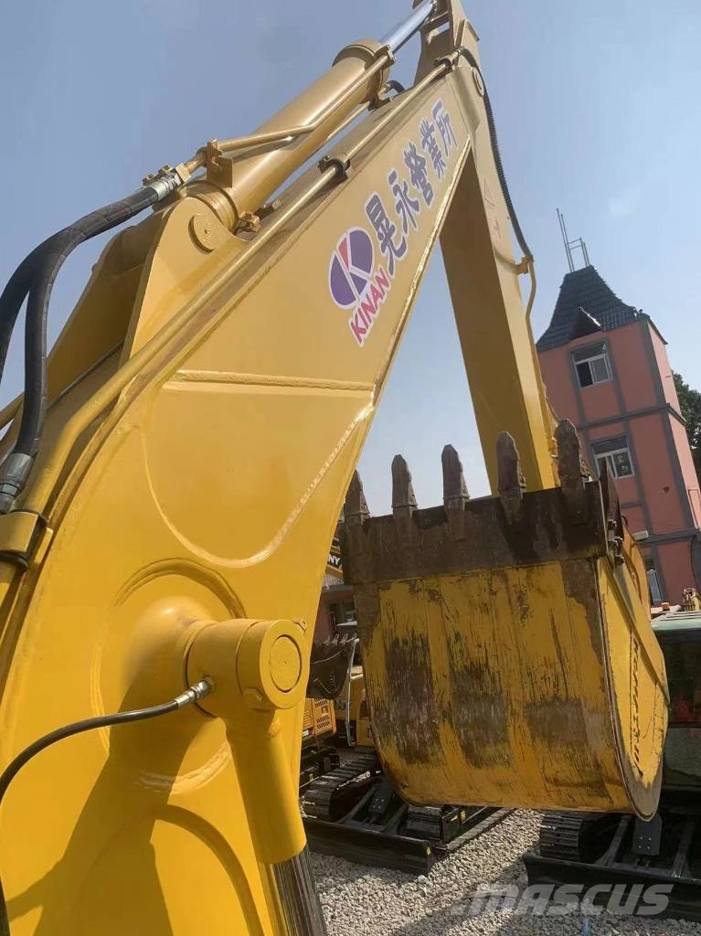 Komatsu PC 130-7 中型挖掘机