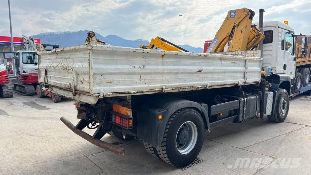 MAN 18.313 4x2 tipper - EFFER 1140 2S crane Camiones bañeras basculantes o volquetes