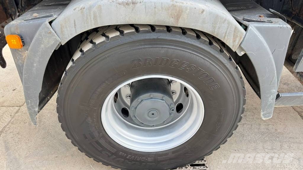 MAN 18.313 4x2 tipper - EFFER 1140 2S crane Camiones bañeras basculantes o volquetes