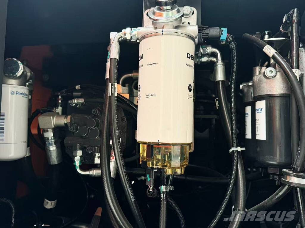 Develon DX150WE Колесни екскаватори
