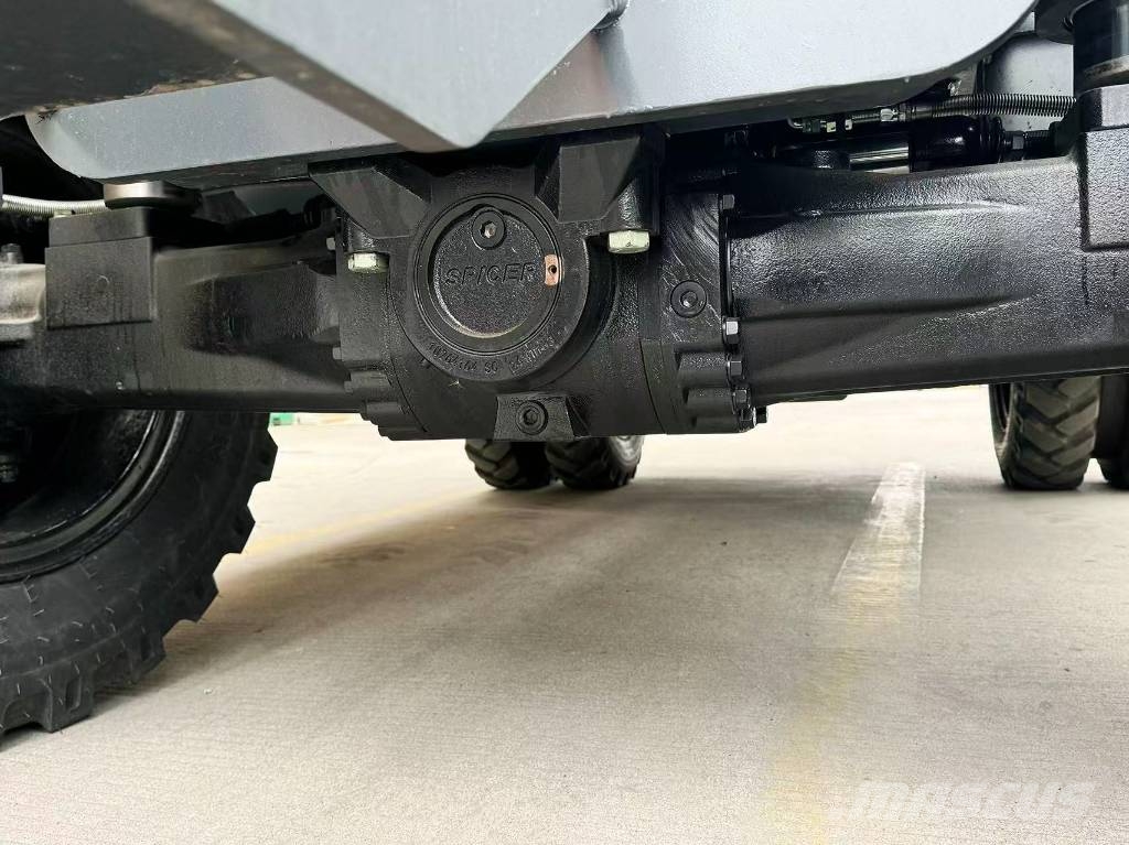 Develon DX150WE Колесни екскаватори