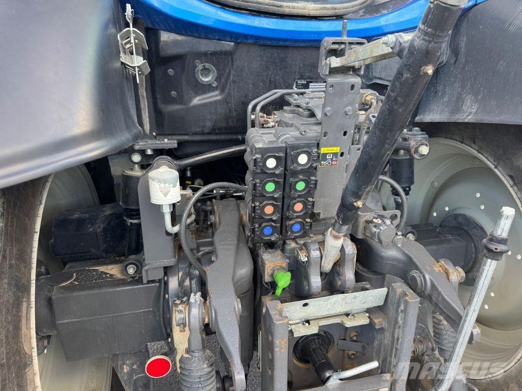 Valtra N114 Traktorit
