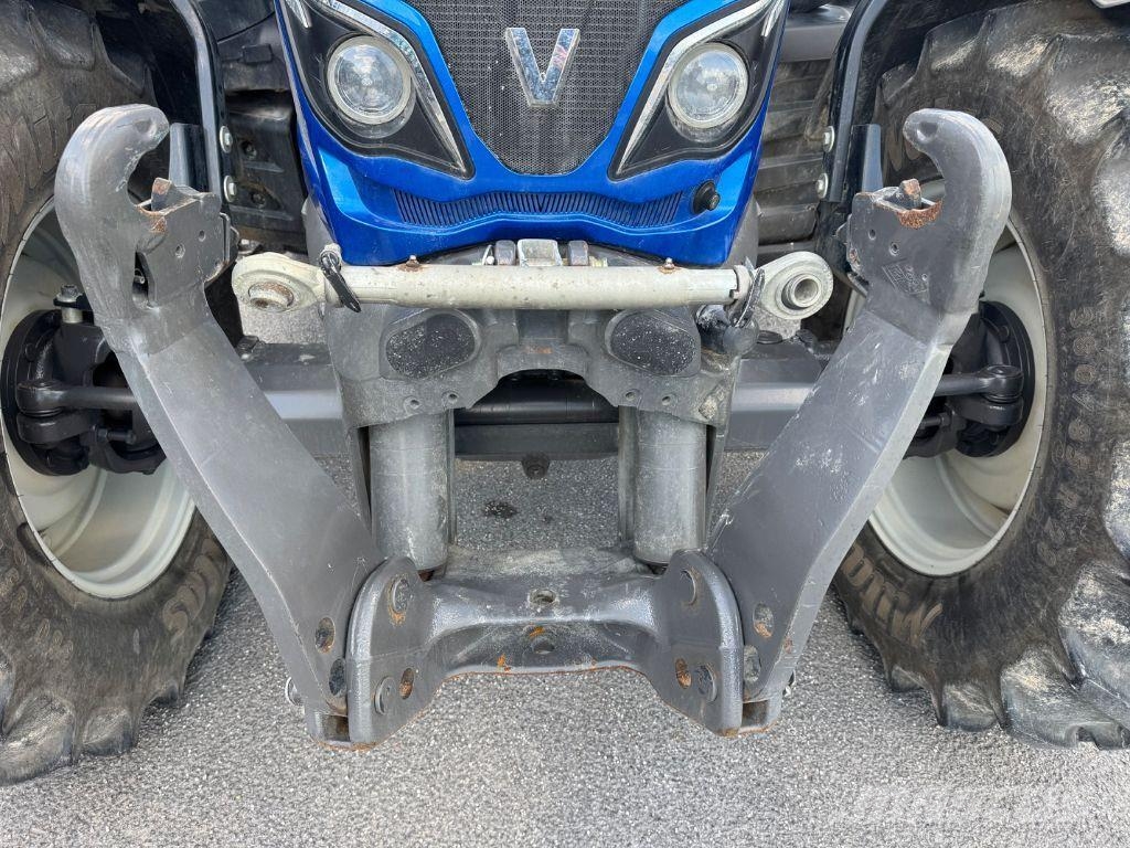 Valtra N114 Traktorit