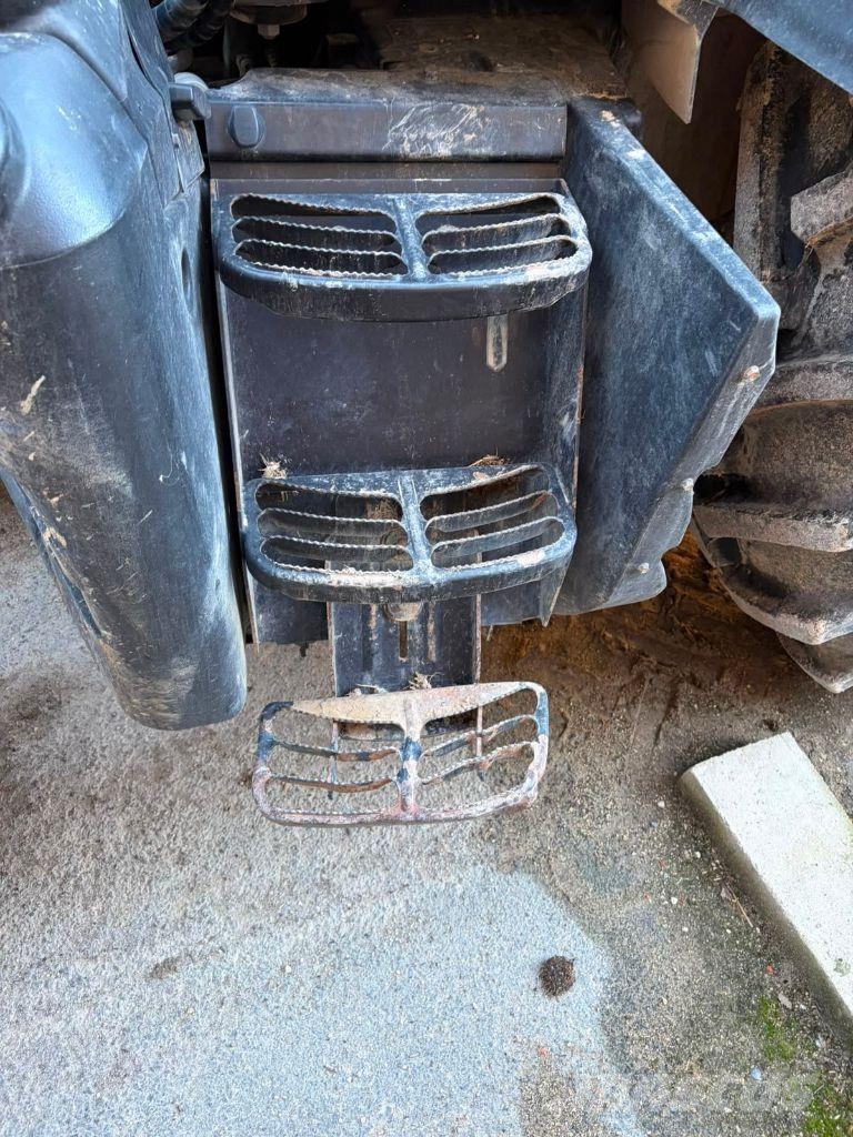 Valtra N114 Traktoren