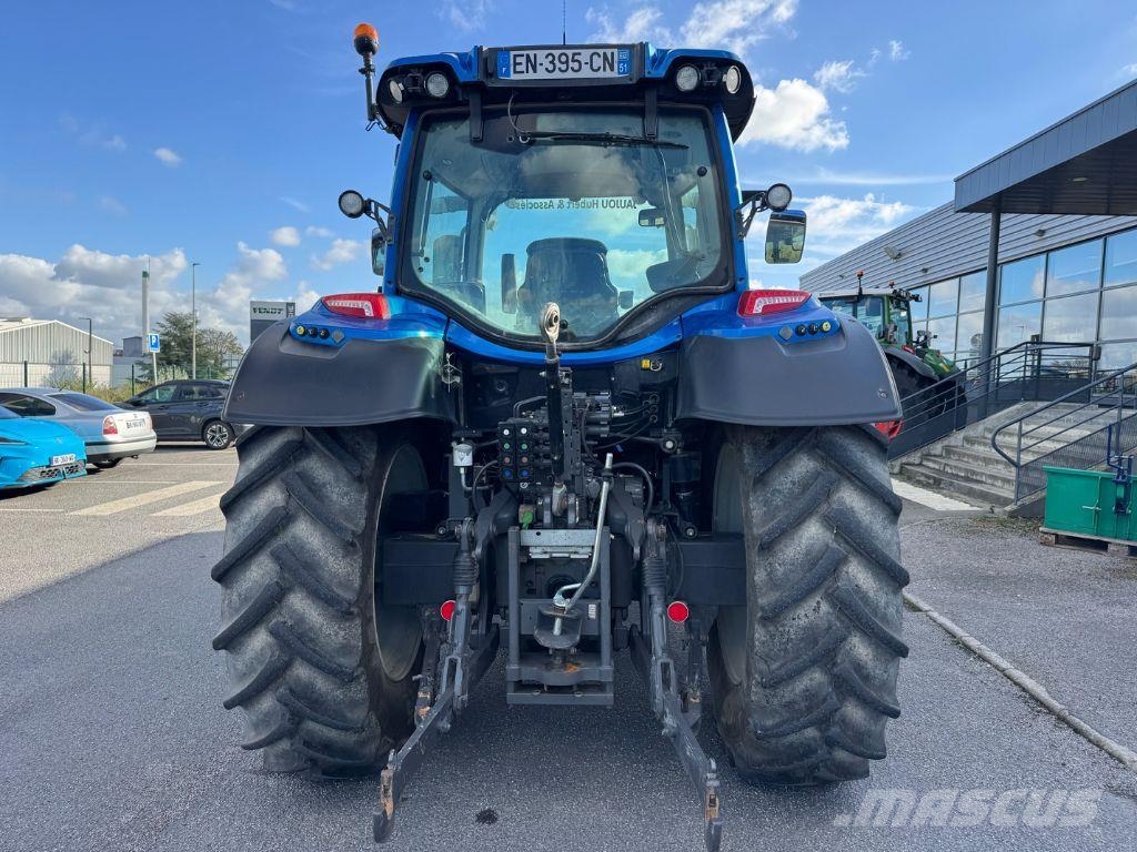 Valtra N114 Traktorit
