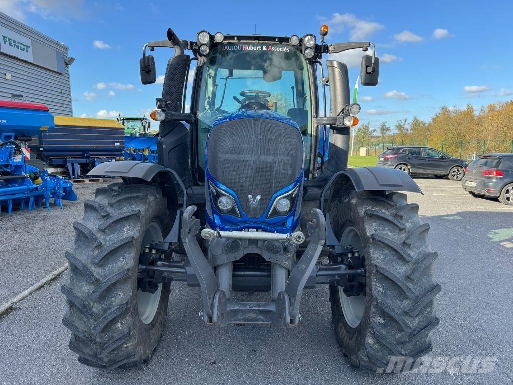 Valtra N114 Traktorit