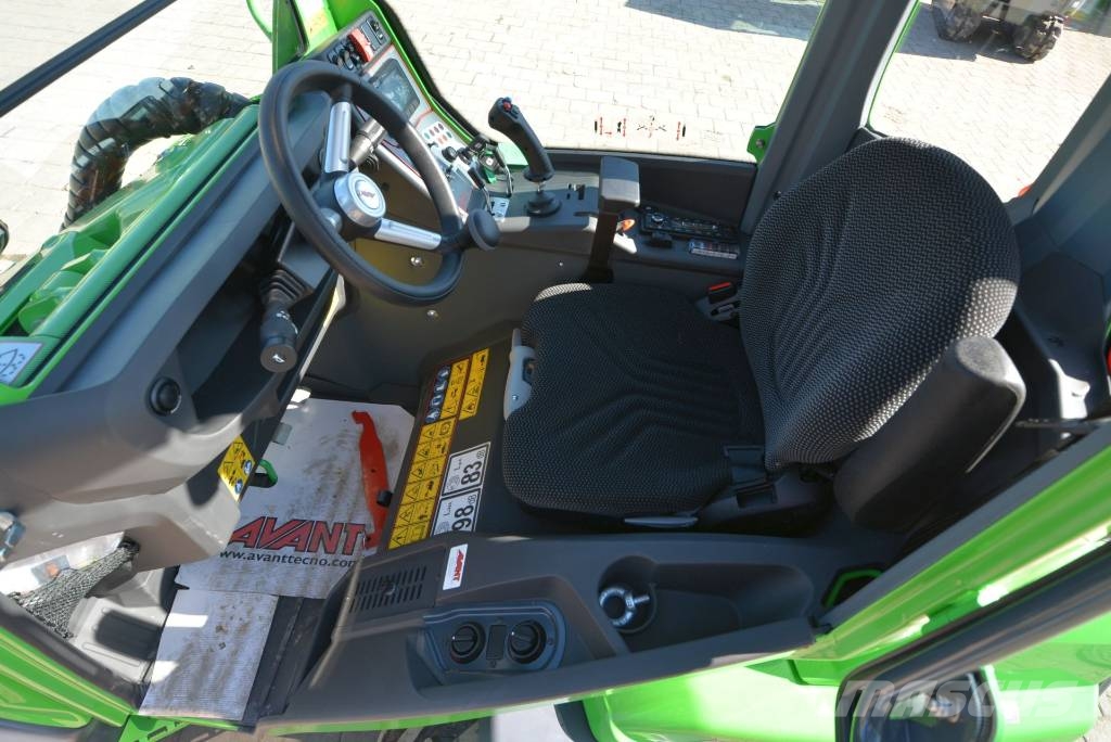 Avant 650 i Minicargadoras