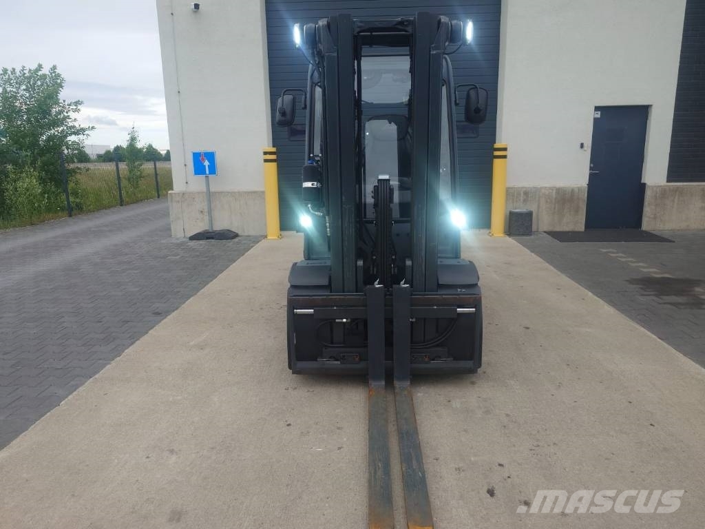 Linde H30D/1202 Container Cabin / Steer Control Diesel forklifts