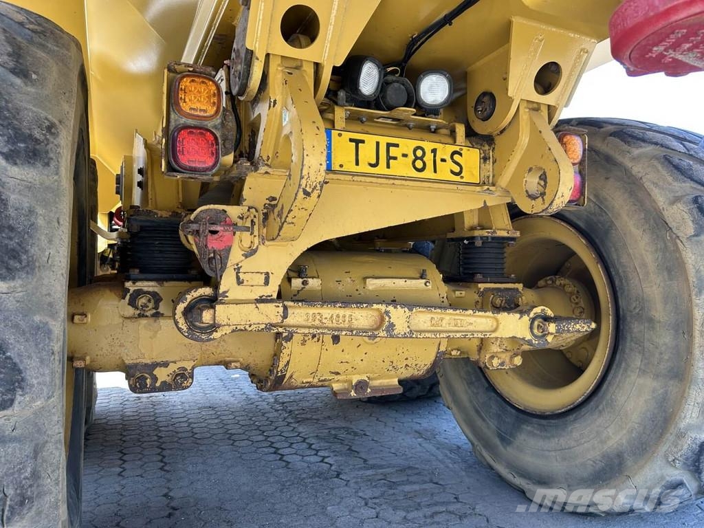 CAT 730-04 Άκαμπτα Dumper με ανατρεπόμενο κάδο