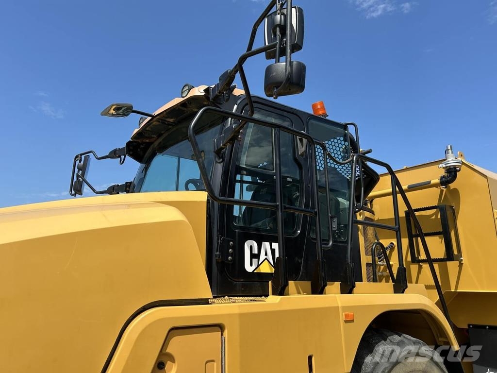 CAT 730-04 Άκαμπτα Dumper με ανατρεπόμενο κάδο