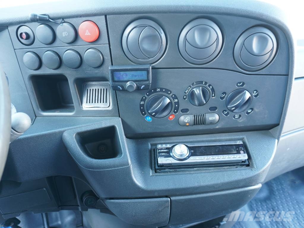 Iveco Daily 35C13 Camiones volquete para virutas de madera