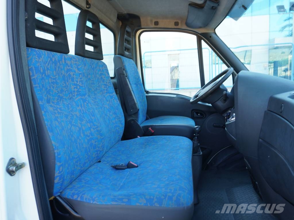 Iveco Daily 35C13 Camiones volquete para virutas de madera
