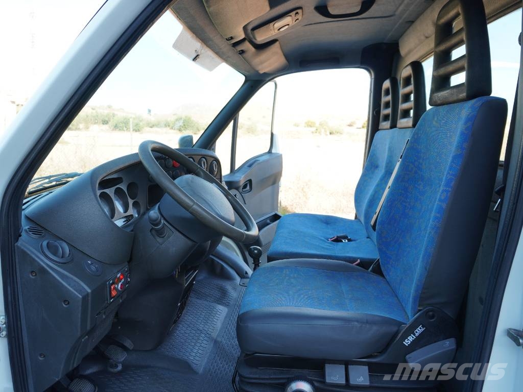 Iveco Daily 35C13 Camiones volquete para virutas de madera