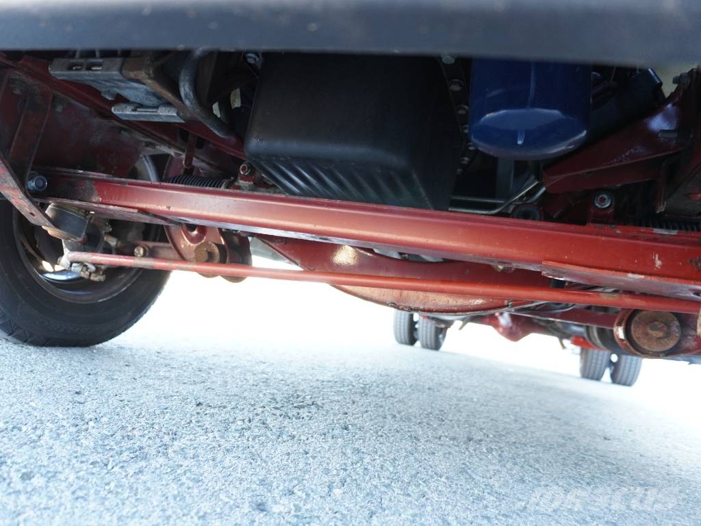Iveco Daily 35C13 Camiones volquete para virutas de madera