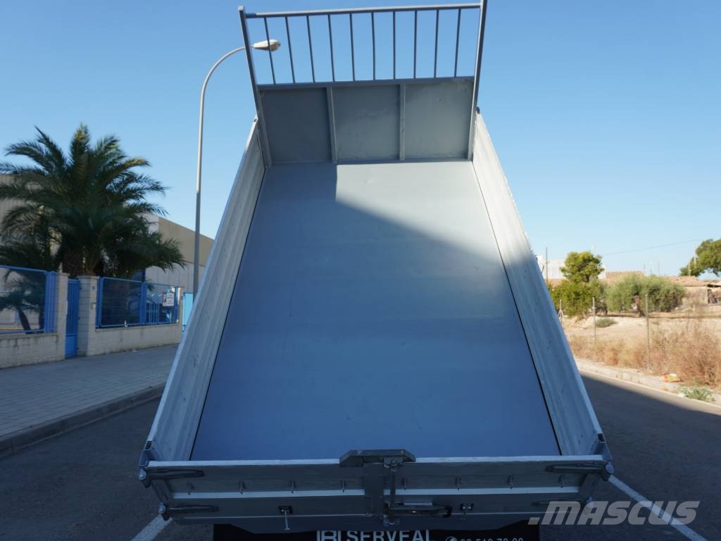 Iveco Daily 35C13 Camiones volquete para virutas de madera
