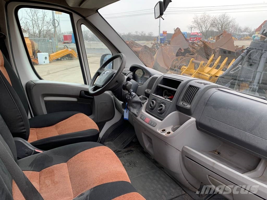 Fiat Ducato Pick-upy / Pojazdy z otwieranymi burtami