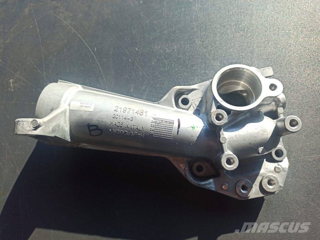 Volvo COOLANT PIPE 21971481 发动机