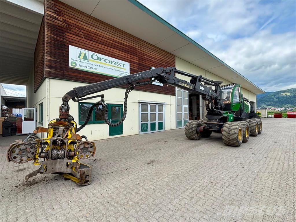 John Deere 1270G Harvesters